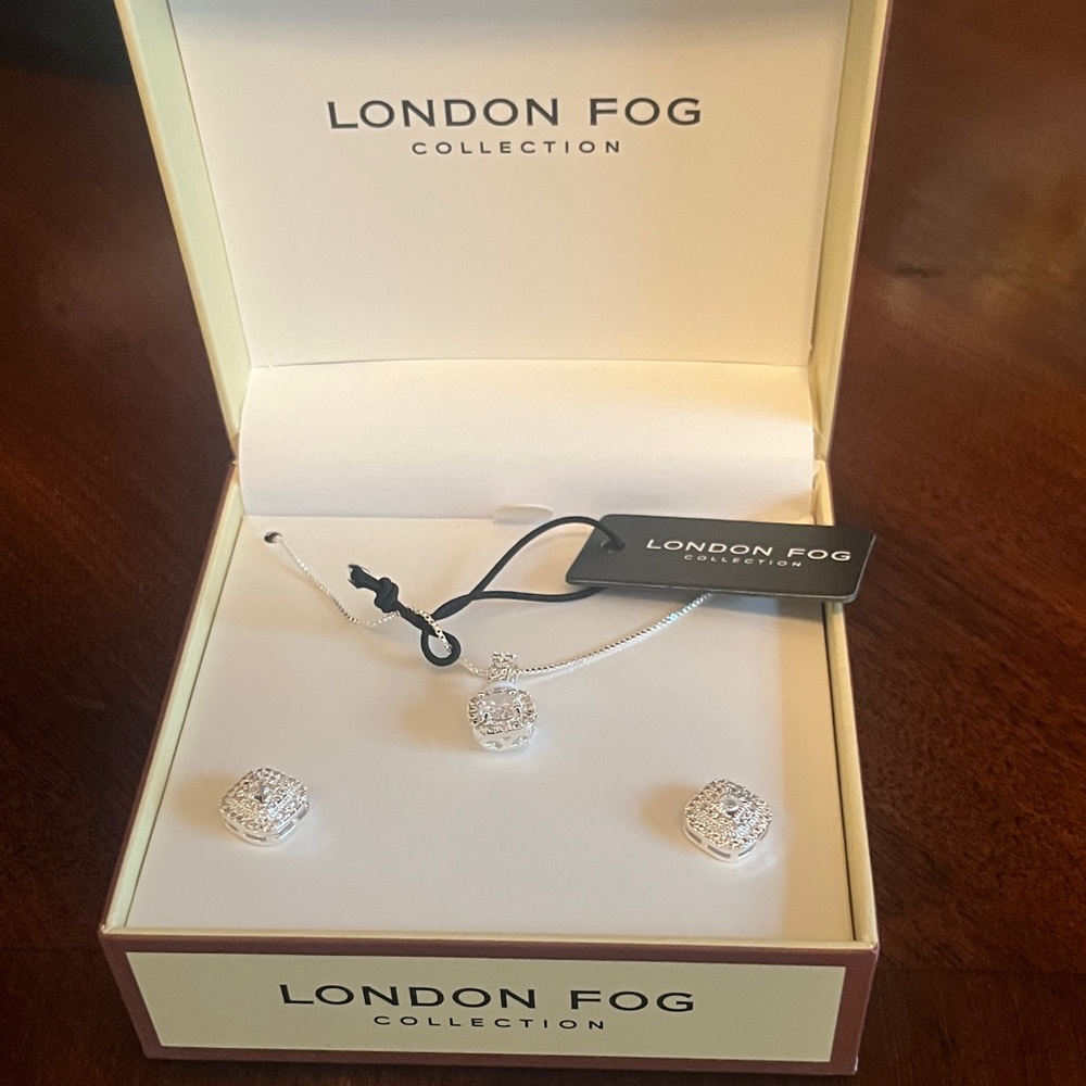 London Fog Silver Necklace and Earring Set